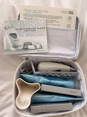 NuSkin Galvanic Spa System II Facial Kit